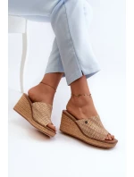 Dámské pantofle na podpatku model 21659185 Beige - SERGIO LEONE