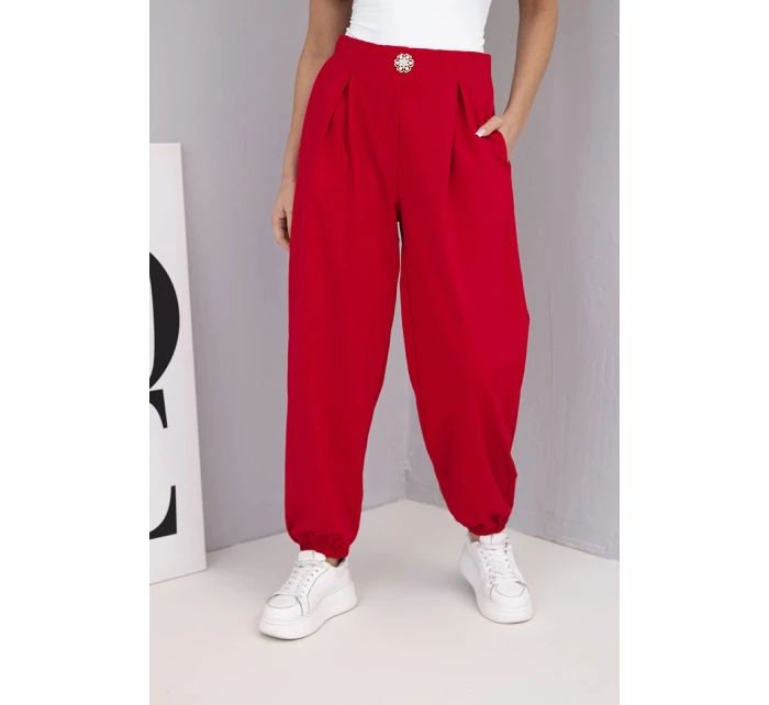 Dámské bavlněné kalhoty s vysokým pasem a ozdobným knoflíkem červené
