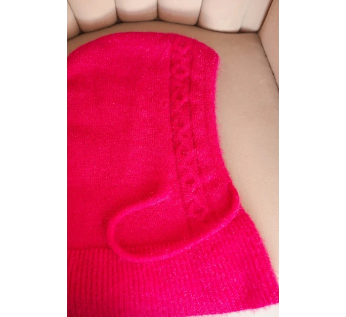Dámská čepice s kapucí a pleteným vzorem fuchsie
