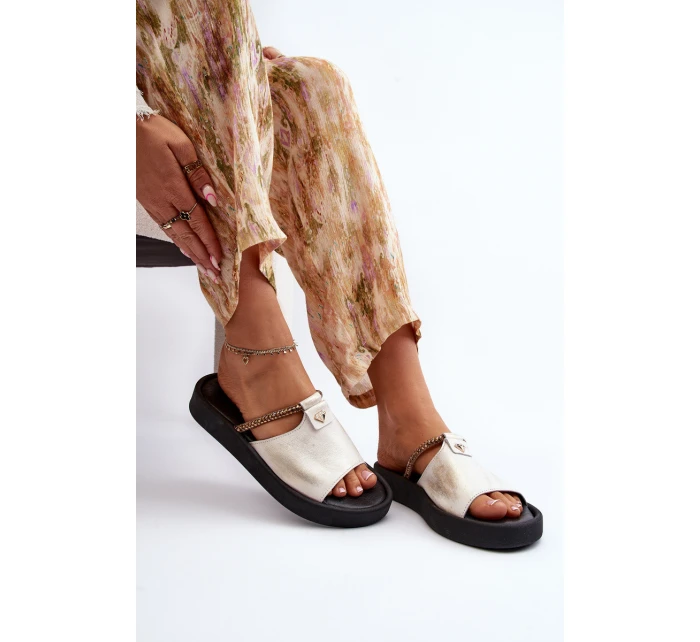 Kožené dámské žabky model 21646214 stříbrné - Zazoo Kožené dámské žabky model 21646214 stříbrné - Zazoo