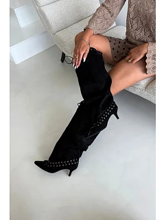 Černé kozačky s kitten heel z semiše s ozdobným šněrováním Juletta