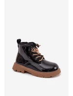 Dětské zateplené lakované kotníkové botky s medvídkovou připínkou – černé Jovellea Dětské zateplené lakované kotníkové botky s medvídkovou připínkou – černé Jovellea