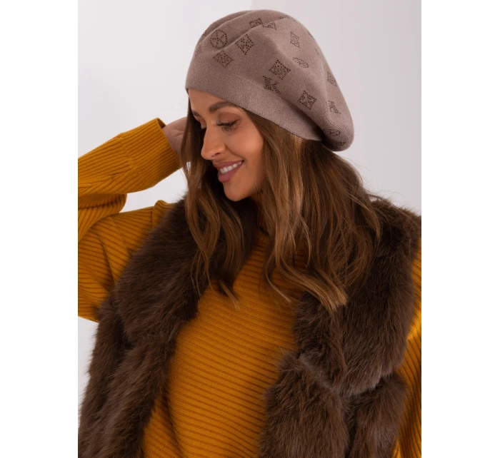 Czapka AT CZ model 18987365 ciemny bezowy - FPrice Czapka AT CZ model 18987365 ciemny bezowy - FPrice