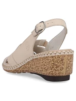 Kožené pohodlné sandály Rieker W RKR682 beige