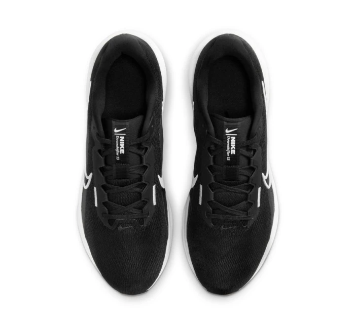 Běžecká obuv 13 M model 21203782 - NIKE Běžecká obuv 13 M model 21203782 - NIKE