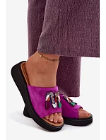 Kožené semišové dámské pantofle s ozdobou na platformě model 22125953 fuchsiové - VINCEZA