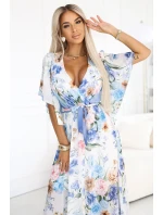 model 21178444 Vzdušné maxi šaty s obálkovým výstřihem a květinovým vzorem BLUE ROSE - numoco basic