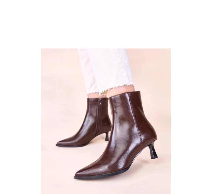 Boty na podpatku model 222369 Solea Boty na podpatku model 222369 Solea