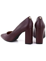 Bordó semišové lodičky na jehlovém podpatku Sergio model 22078961 - LEONE Bordó semišové lodičky na jehlovém podpatku Sergio model 22078961 - LEONE