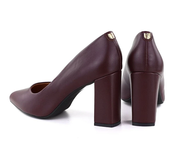 Bordó semišové lodičky na jehlovém podpatku Sergio model 22078961 - LEONE Bordó semišové lodičky na jehlovém podpatku Sergio model 22078961 - LEONE