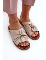 Dámské sandály na ploché podrážce béžové model 21658396 - Boto Dámské sandály na ploché podrážce béžové model 21658396 - Boto