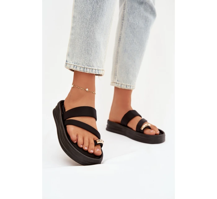 Materiálové dámské pantofle s pásky a zlatým detailem Černé Farielle