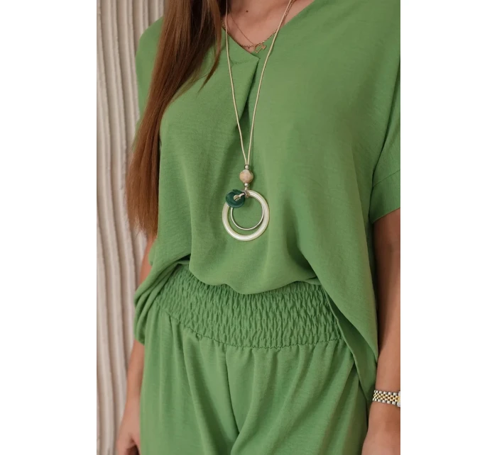 Komplet s náhrdelníkem halenka + kalhoty oliva Komplet s náhrdelníkem halenka + kalhoty oliva