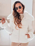 Dámská prošívaná krátká bunda s kožešinou TY5070 bílá - FashionStreet