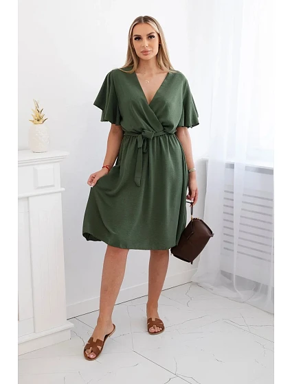 Šaty s model 22250363 výstřihem khaki - K-Fashion