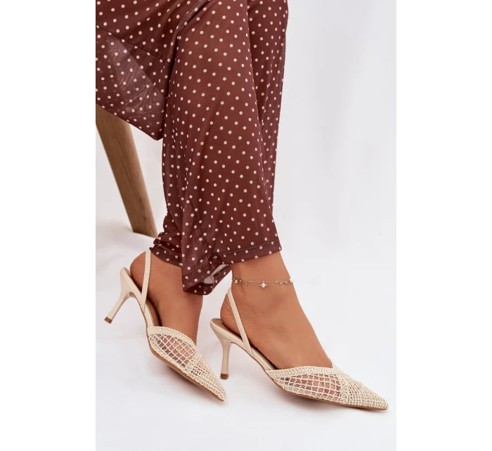 Sandály z pleteniny na jehlovém podpatku světle béžové model 21919223 - Boto
