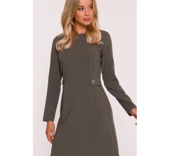 S419 Šaty s ozdobnými knoflíky v pase - khaki barva