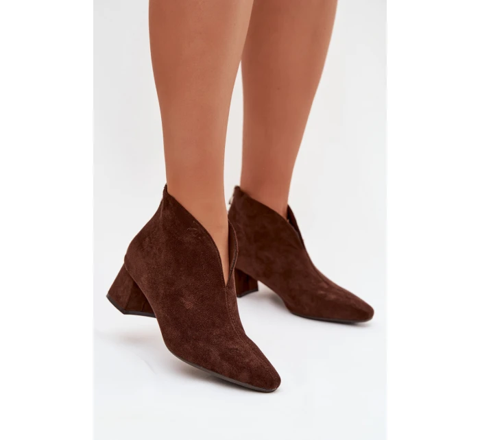 Dámské kotníkové boty na klínu s čokoládové model 21919531 - Boto