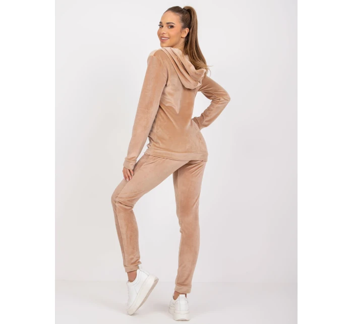 RV Kit KMPL 6087 1.95P béžová RV Kit KMPL 6087 1.95P béžová