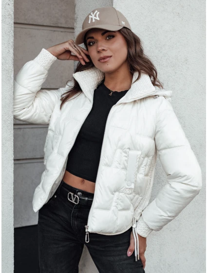 Dámská zimní bunda krátká prošívaná s kapucí bílá Dstreet model 21980741 - FashionStreet