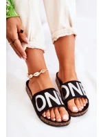 Klasické nazouvací pantofle s nápisem Černá a stříbrne model 21585871 - EVENTO