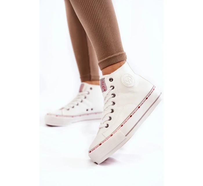 Dámské vysoké Zateplené tenisky Cross Jeans KK2R4044C Bílé Dámské vysoké Zateplené tenisky Cross Jeans KK2R4044C Bílé