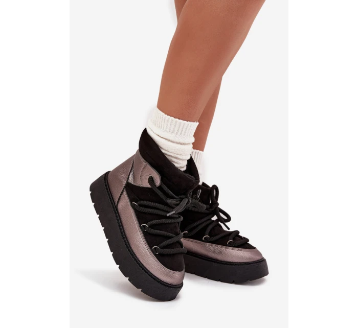 Nízké dámské sněhule s hřejivým kožíškem a silným šněrováním černé Xarina Nízké dámské sněhule s hřejivým kožíškem a silným šněrováním černé Xarina