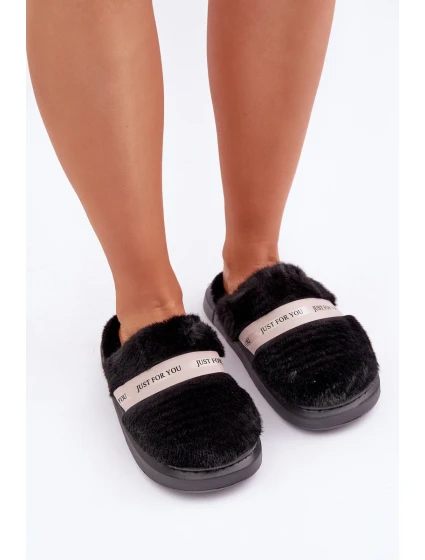 Pantofle S Dekorativním Páskem Černé model 21681795 - Boto