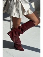 Zateplené dámské kozačky s vytočeným horním lemem na podpatku bordó Elivira