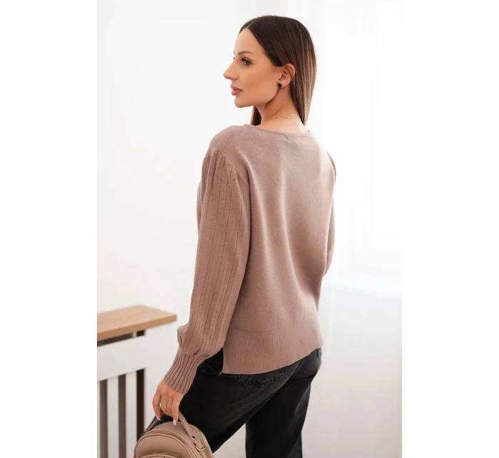 Dámský viskózový svetr s dlouhým rukávem a rozparkem po model 21410302 fango - K-Fashion Dámský viskózový svetr s dlouhým rukávem a rozparkem po model 21410302 fango - K-Fashion