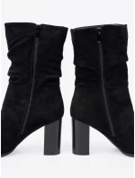 Luxusní dámské kotníčkové boty černé na širokém podpatku Luxusní dámské kotníčkové boty černé na širokém podpatku