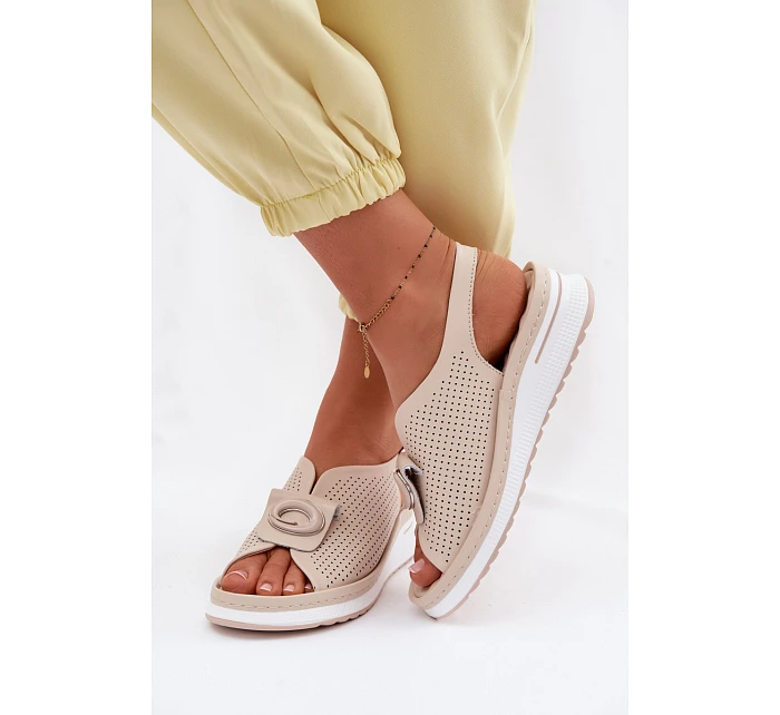 Kožené dámské sandály s ozdobným detailem Béžové model 22094980 - EVENTO Kožené dámské sandály s ozdobným detailem Béžové model 22094980 - EVENTO