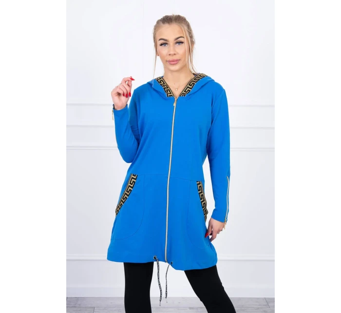 Halenka s ozdobnou chrpovou stuhou Halenka s ozdobnou chrpovou stuhou