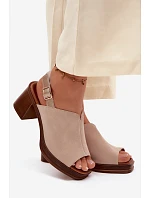 Kožené semišové sandály na podpatku Vinceza Béžové