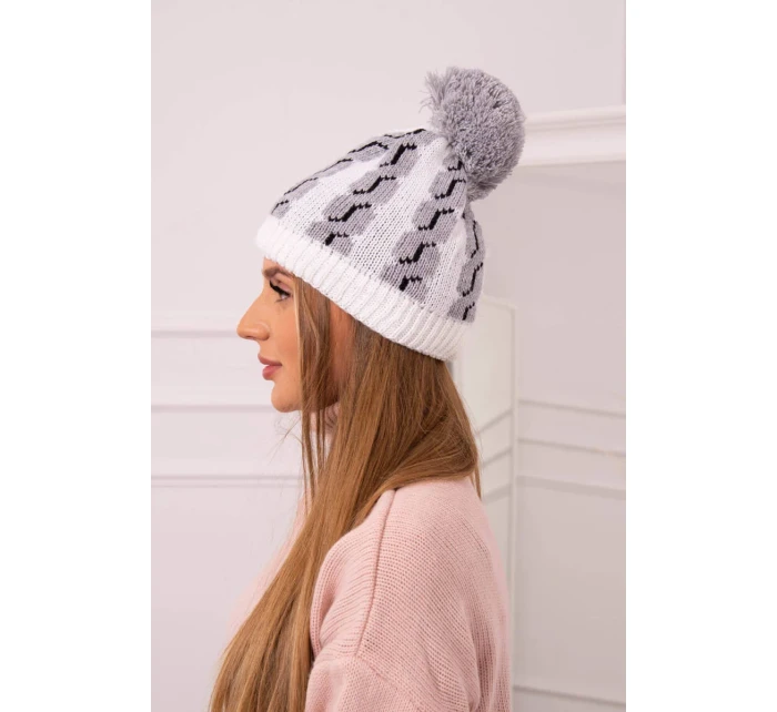 Dámská čepice s bambulí Rozalia model 18751653 - K-Fashion Dámská čepice s bambulí Rozalia model 18751653 - K-Fashion