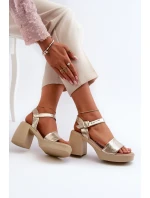 Zazoo 40386 Dámské Kožené Sandály Na Klínu Zlaté