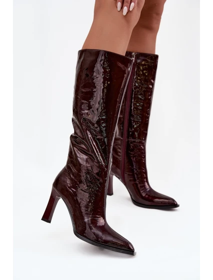 Kožené lakované dámské kozačky na podpatku s  bordó model 21713957 - D&A