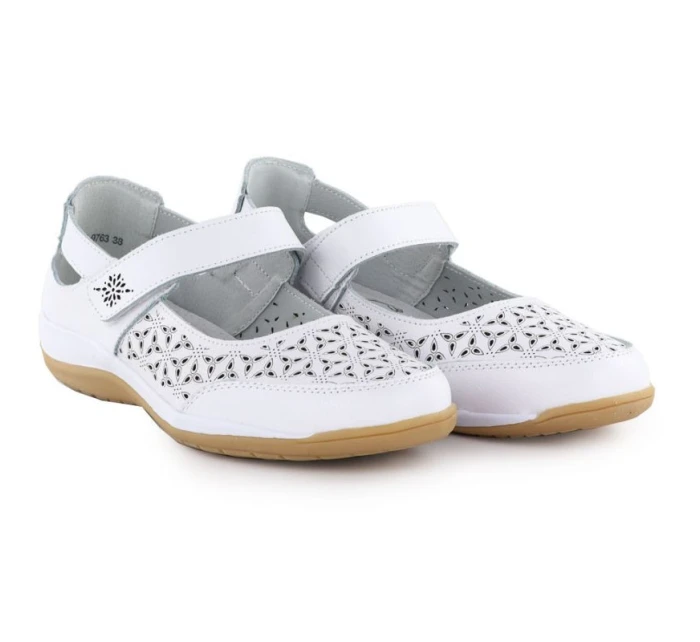 Dámská kožená prolamovaná polobotka na suchý zip bílá Jezzi 9763 Dámská kožená prolamovaná polobotka na suchý zip bílá Jezzi 9763