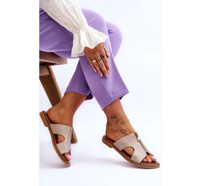 Dámské pantofle s ozdobným zipem Béžová model 21617391 - Boto