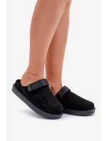 Zateplené dámské pantofle na platformě černé model 21680693 - Boto Zateplené dámské pantofle na platformě černé model 21680693 - Boto