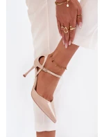 Lakované podpatky s páskem béžové model 21788326 - Boto Lakované podpatky s páskem béžové model 21788326 - Boto