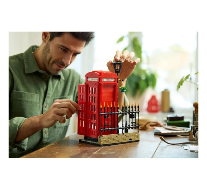 Lego 21347 Nápady - Červená telefonní budka v Londýně