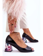 Kožené lodičky s ozdobným podpatkem Boty Černá model 21615894 - Boto Kožené lodičky s ozdobným podpatkem Boty Černá model 21615894 - Boto