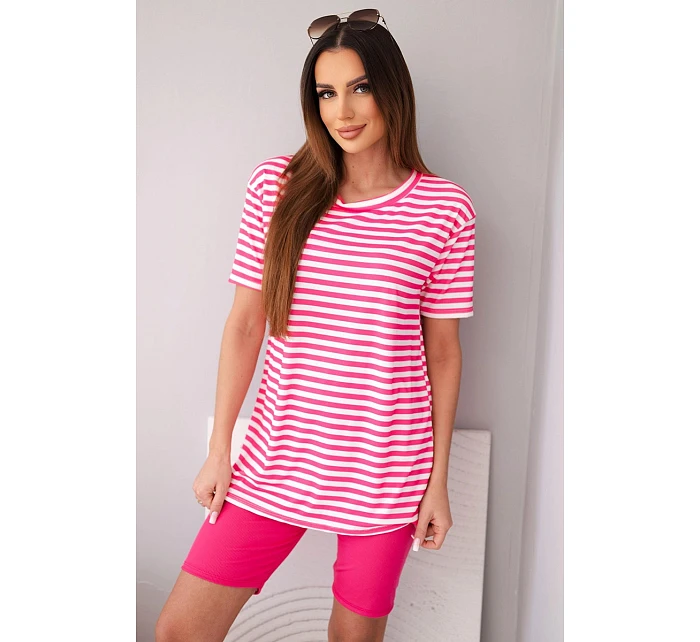 Dámský viskózový pruhovaný komplet s krátkým rukávem a šortkami fuchsiová Dámský viskózový pruhovaný komplet s krátkým rukávem a šortkami fuchsiová