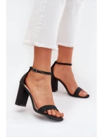 Lesklé dámské sandály na podpatku černé model 21703994 - Boto Lesklé dámské sandály na podpatku černé model 21703994 - Boto
