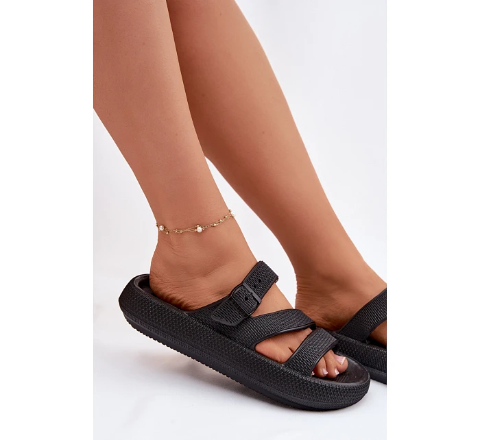 Pěnové dámské pantofle s pásky a sponou Big Star model 22100720 Černé - Big Star Shoes