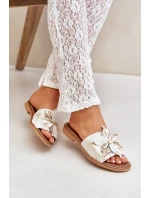 Pantofle S Dekorací Přírodní Kůže Zazoo 3667 Zlatý Opraný Pantofle S Dekorací Přírodní Kůže Zazoo 3667 Zlatý Opraný