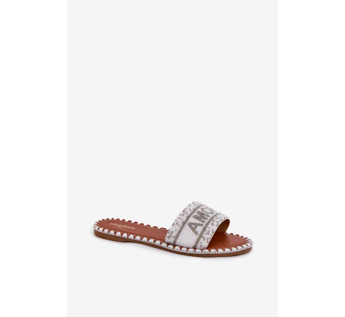 Dámské Pantofle Na Plochém Podpatku Se Zdobením Bílé Dorfedi Dámské Pantofle Na Plochém Podpatku Se Zdobením Bílé Dorfedi