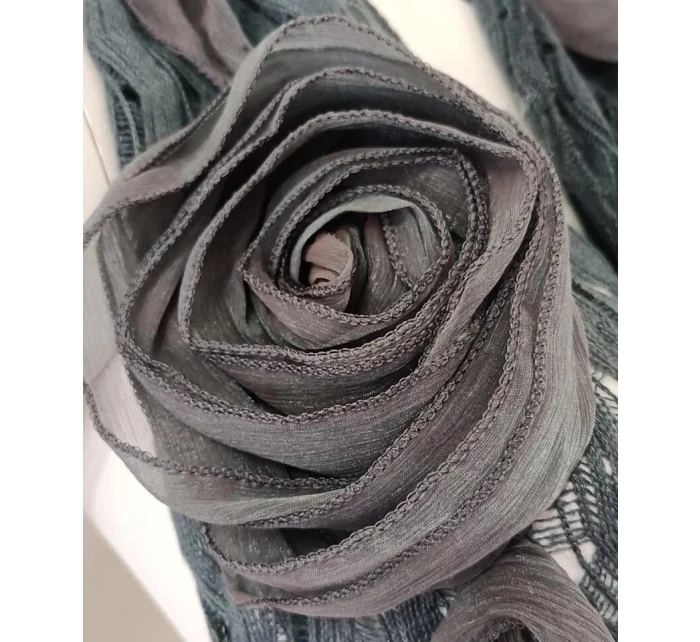 Dámská šála tmavě šedá - FPrice