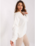 Volný dámský svetr v ecru barvě s rozepínacím rolákem (0374)